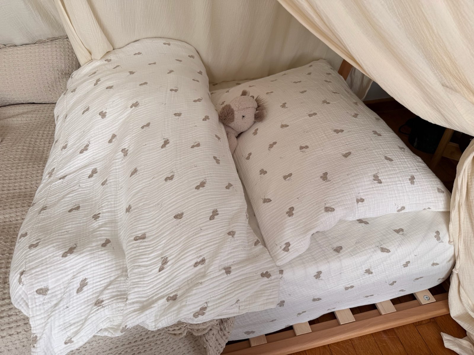 Eva's Bed Bedding